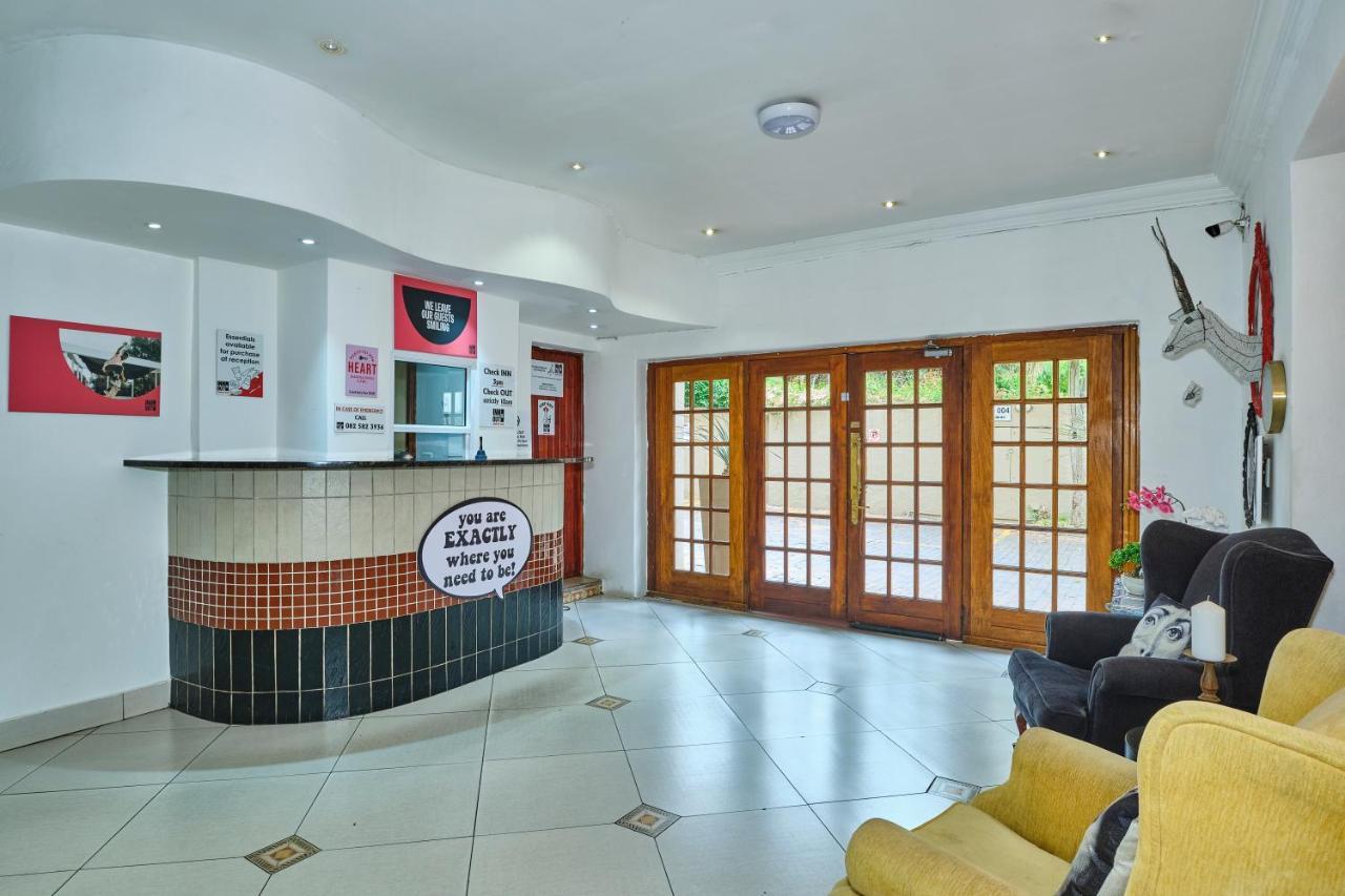 Inn & Out Sandton Park Johannesburg Bagian luar foto